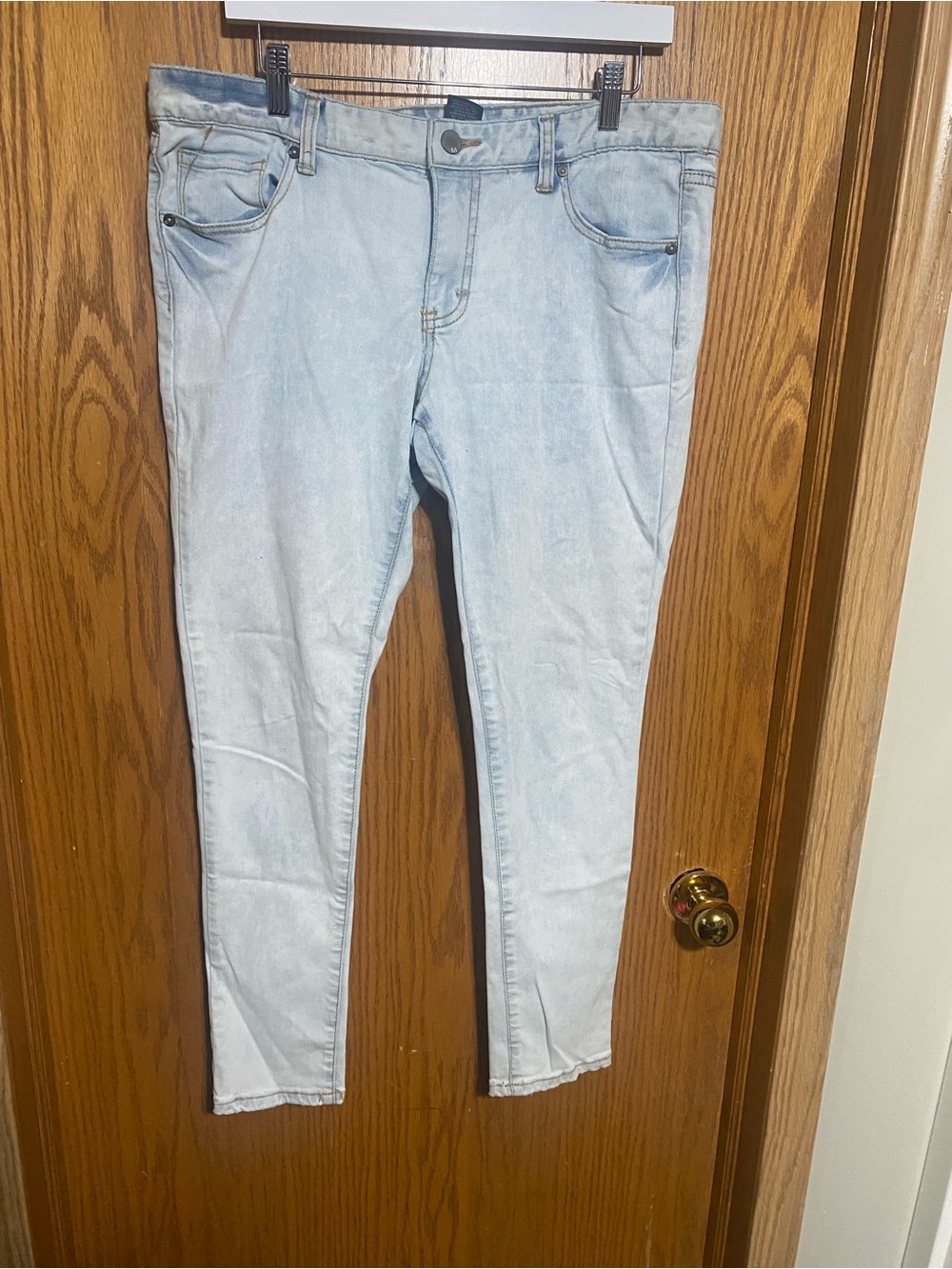 Light Wash ankle Skinny Jeans